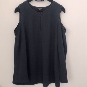 Banana Republic size M navy blue top in excellent condition. Open shoulder top